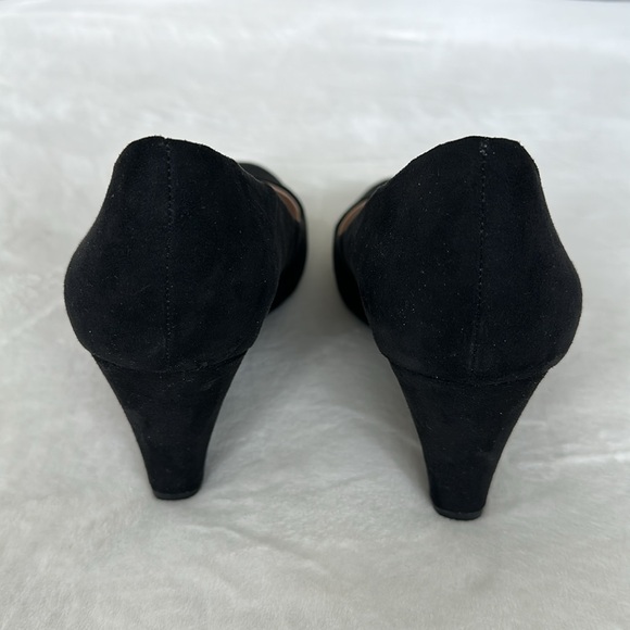 A New Day Black Suede Wedge Heels Size 9.5 – Classic Closed Toe - Picture 4 of 5